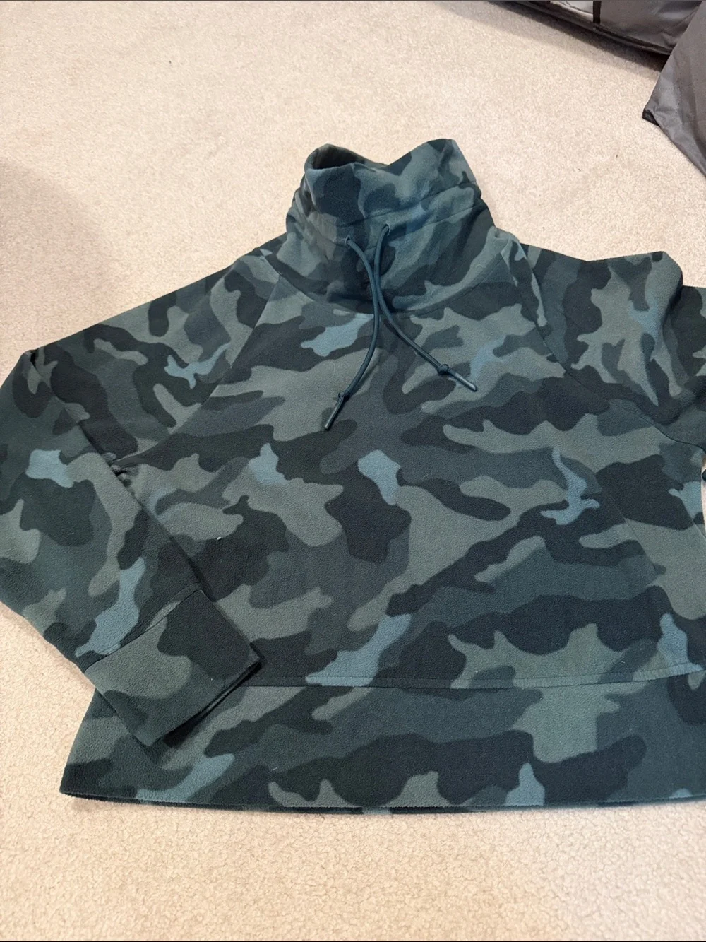 Old navy camo fleece